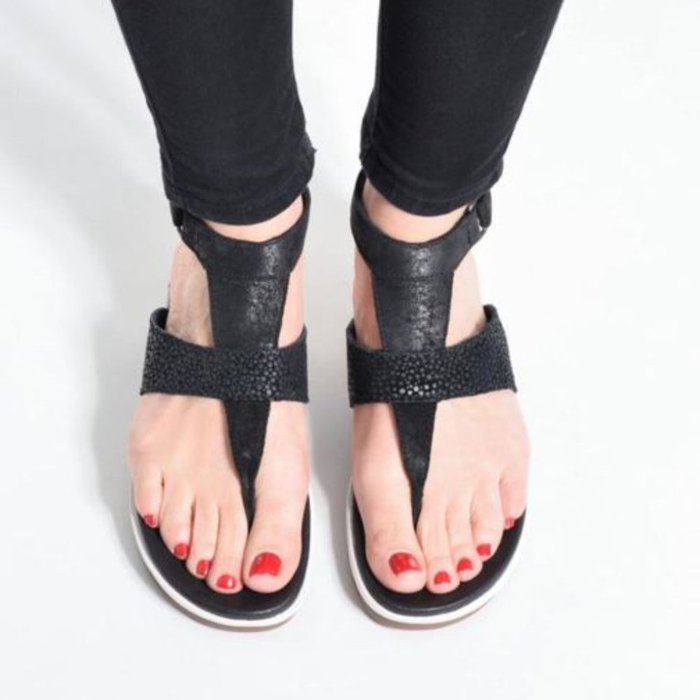 Sorel Torpeda Ankle Strap Sandals Black 6.5